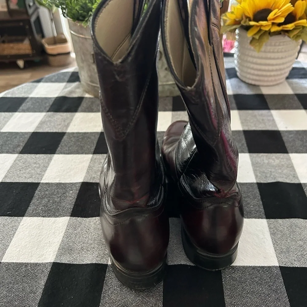 Laredo size 8 men's made in the USA leather cowboy boots cherry brown